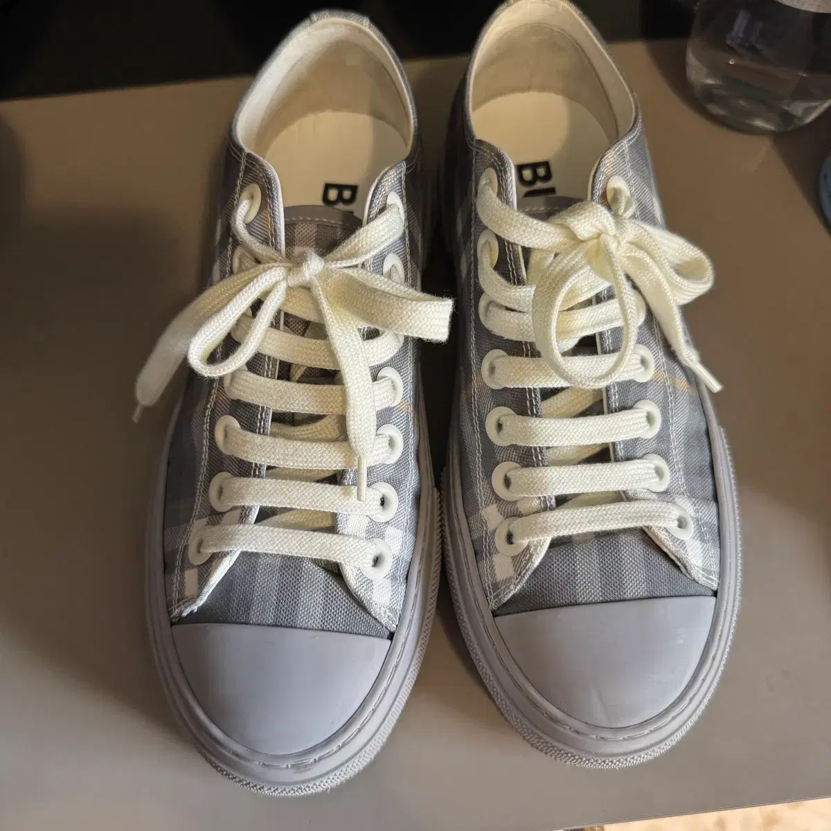 ●Burberry メンズ スニーカー ノバチェック BURBERRY スニーカー ヴィンテージチェック サイズ42